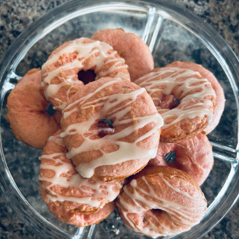 Super Easy Two Ingredient Baked Donuts